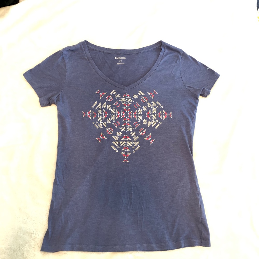 Columbia Aztec T-shirt. Size M